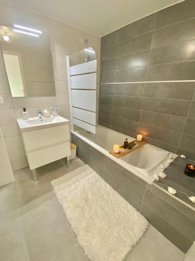 Apartmán Luxurious Flat At 5 Min By Walk To Monaco, Free Parking And Sea View Beausoleil Exteriér fotografie